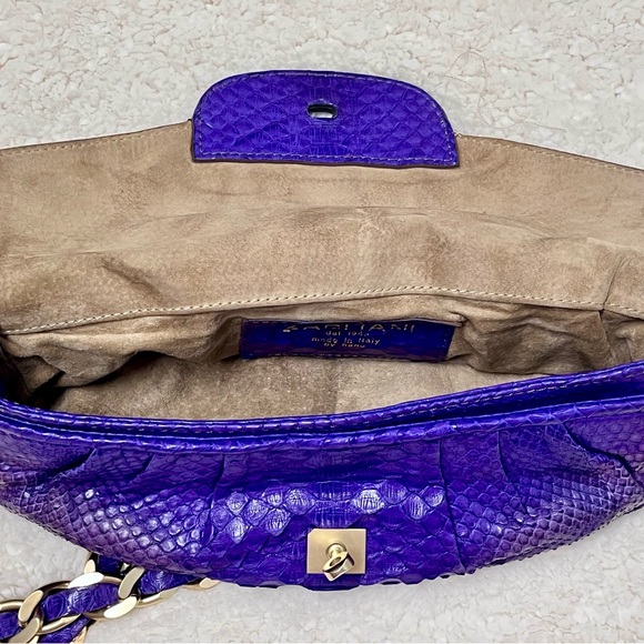 ZAGLIANI Handmade Vintage Python Puffy Clutch Bag with Heavyweight Chain - Picture 11 of 13